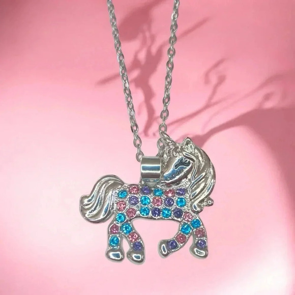 Unicorn Necklace - Picture 1 of 3